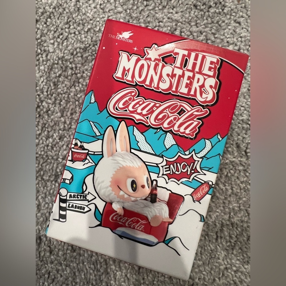 Pop mart Labubu The Monsters Coca Cola Series "Special Sofa" Confirmed - Picture 3 of 6